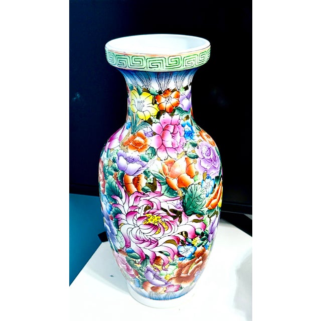 1930's Large Famille Rose Chinese Millefleurs Vase - 16 Inches For Sale In New York - Image 6 of 11