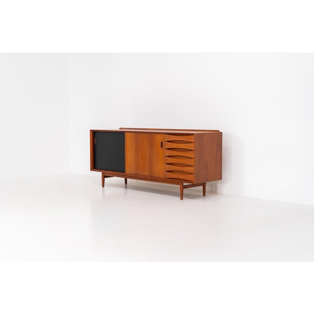 OS29 Sideboard by Arne Vodder for Sibast, 1950s, in Very Good conditions. Designed 1950 to 1959 This piece has an...