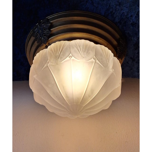 Flat Antique Art Deco German Ceiling Lamp with Original Frosted Segmented Glass Shade in Brass Mounting with Bronze Applications, 1920s For Sale - Image 3 of 7