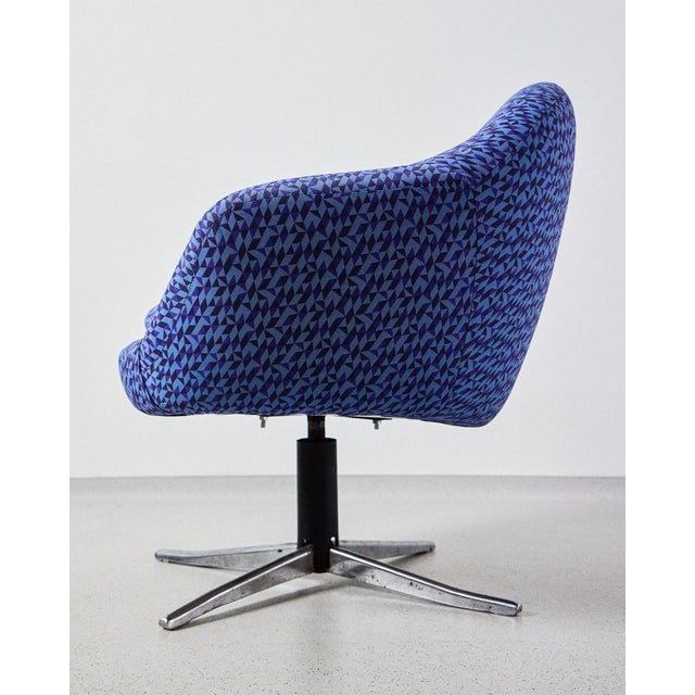 Mid-Century Modern Blue Swivel Chair on Chrome Legs, 1970s For Sale - Image 3 of 7