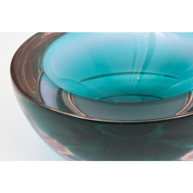 Vintage Murano Sommerso Glass Geode Bowl by Alesandro Mandruzzato, 1970's For Sale In Miami - Image 6 of 12