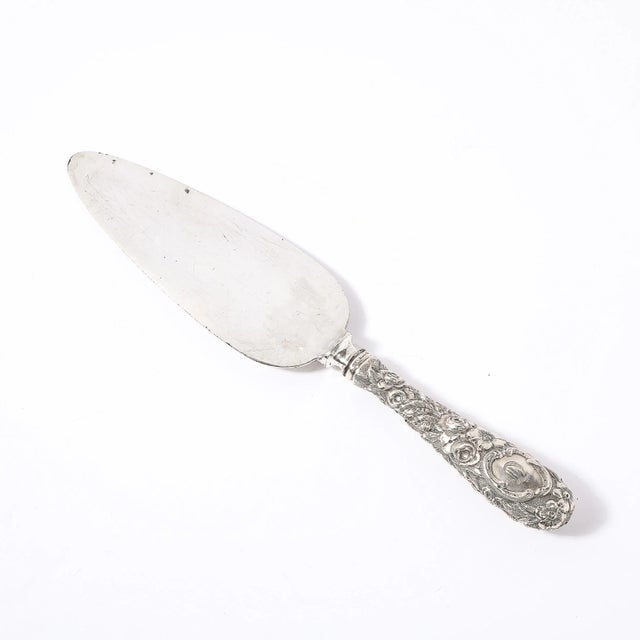 Art Nouveau Floral Sterling Silver Cake Server With D Monogram by Kirk Stieff For Sale - Image 10 of 10