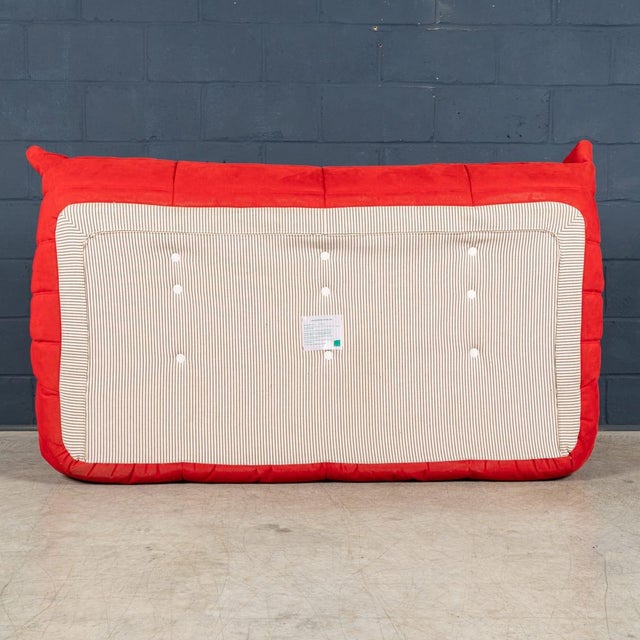 Red Vintage Togo Three-Seater Sofa in Red by Michel Ducaroy for Ligne Roset, 1973 For Sale - Image 8 of 18