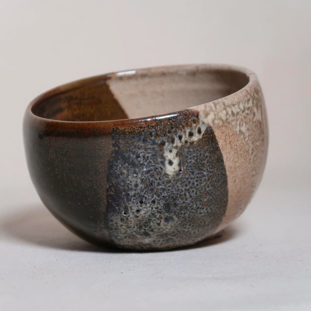 Mid-Century Modern Handmade Studio Pottery Bowl With Textured Glaze in Earthy Neutrals and Lava Detail For Sale - Image 3 of 14