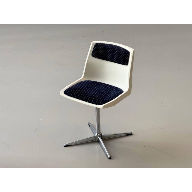White Swivel Chair by Jean-Paul Emonds-Alt, Belgium, 1970s For Sale - Image 8 of 18