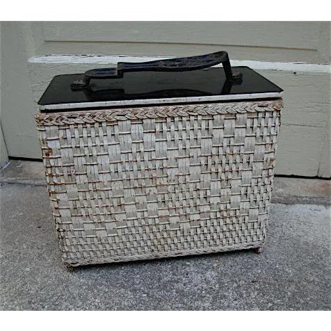 Early 20th Century Woven Wicker Basket Shoe Shine Kit Storage Box For Sale - Image 5 of 5