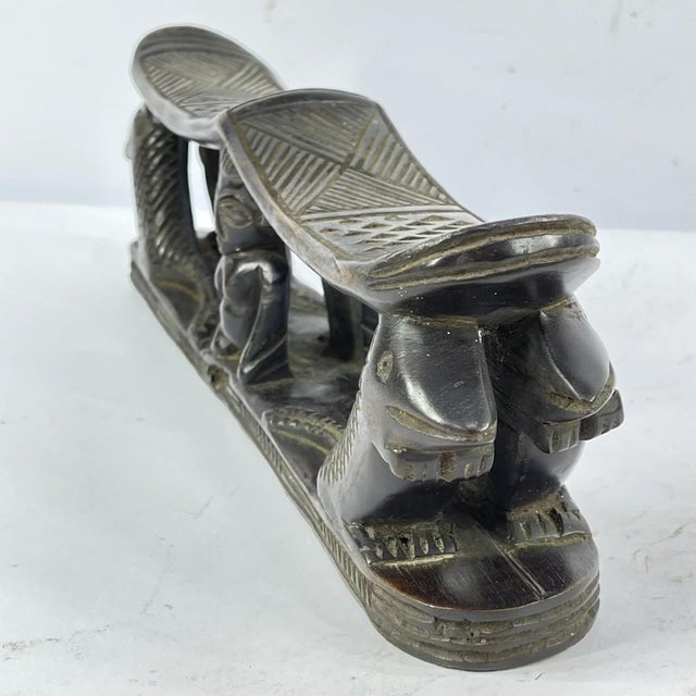 Early 20th Century Songye Double Headrest with Lizards For Sale - Image 4 of 9