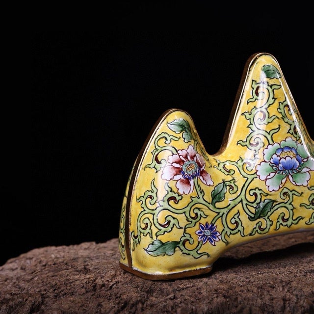 Chinese Antique Chinese Enamel Floral Brush Rest / Mountain Form For Sale - Image 3 of 8
