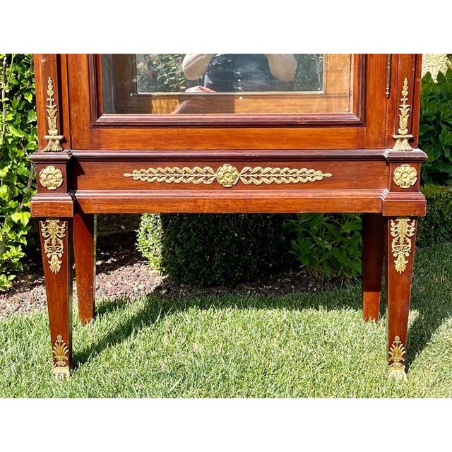 Empire Style Showcase in Mahogany For Sale - Image 5 of 13