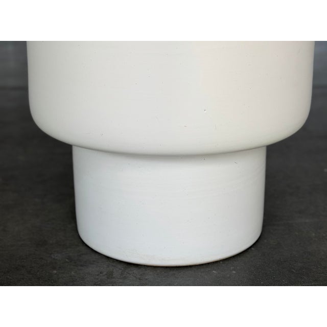 Mid-Century Modern 1960s Gainey Ceramics P-16 Chalice Planter - Mid Century Modern LaVerne Ceramic Pot For Sale - Image 3 of 9