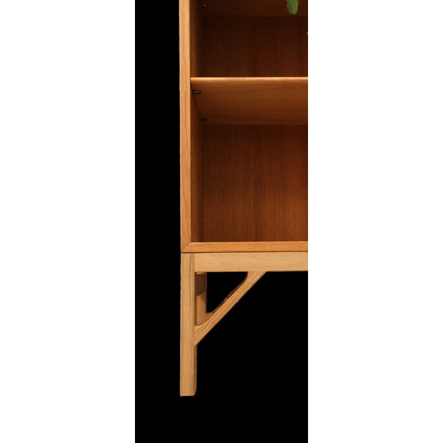 Mid-Century Modern Tall Bookcase in Oak by Børge Mogensen for FDB, 1960s For Sale - Image 3 of 15