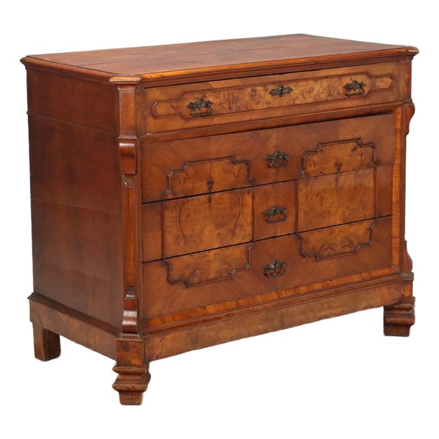 Chest of Drawers in Walnut For Sale