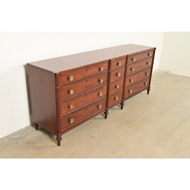 Kittinger Kittinger French Regency Louis XVI Carved Mahogany Twelve-Drawer Dresser or Credenza, Newly Refinished For Sale - Image 4 of 13