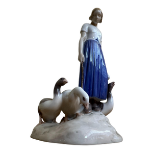 Vintage Bing & Grondahl Denmark Porcelain "Girl With Geese" Figurine #2254 by Axel Locher, 1960
