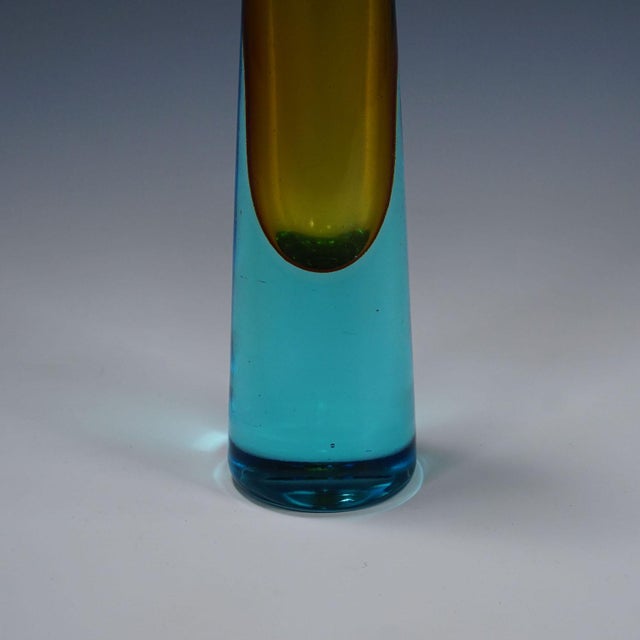 Mid-Century Modern Vintage Murano Sommerso Glass Vase by Salviati & Co. Ca. 1960 For Sale - Image 3 of 5