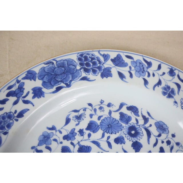 Chinese Mid 19th Century Chinese Porcelain Charger For Sale - Image 3 of 7