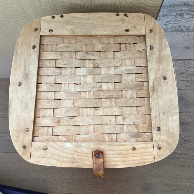 American Vintage LL Bean X Mountain Trails Basket Large Hamper Bin For Sale - Image 3 of 10