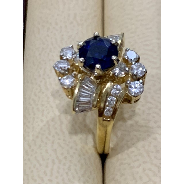 1 Carat Round Blue Sapphire & 1.65 Carat Diamond Cocktail Ring in 14 Karat Gold For Sale - Image 10 of 18