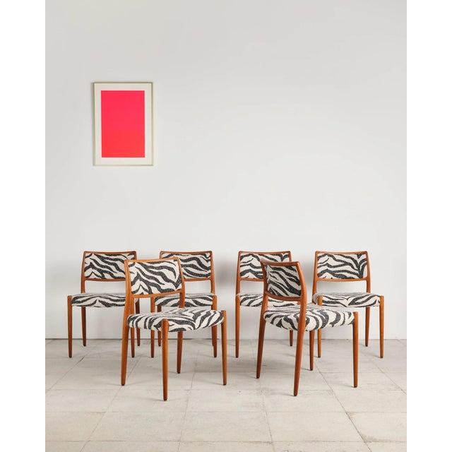 1960s Model 80 Dining Chairs in Teak with Zebra-Print Upholstery by Niels O. Møller for j.l. Møllers, Denmark, 1960s, Set of 6 For Sale - Image 5 of 18