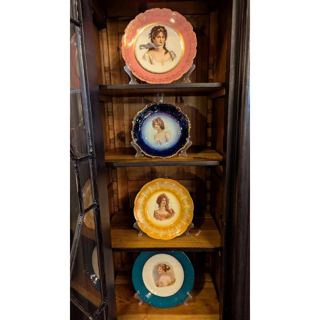 Set of 17 Antique Victorian Portrait Plates, Late 19th Century For Sale - Image 4 of 6