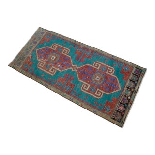 Vintage Small Rug Runner Hand Made Mat Turkish Rug Enrty Decor Bath Mat- 1′8″ × 3′6″ For Sale