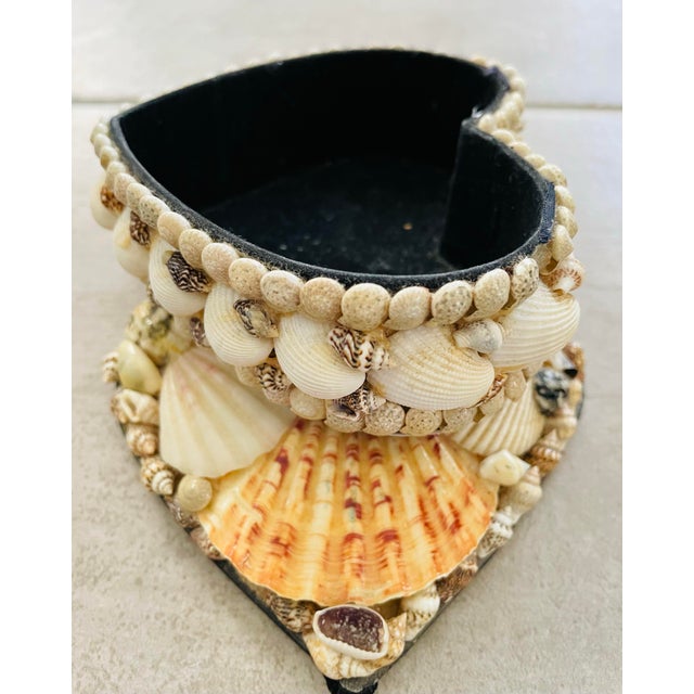 Vintage Seashell Heart Shaped Jewelry Trinket Box For Sale - Image 4 of 8