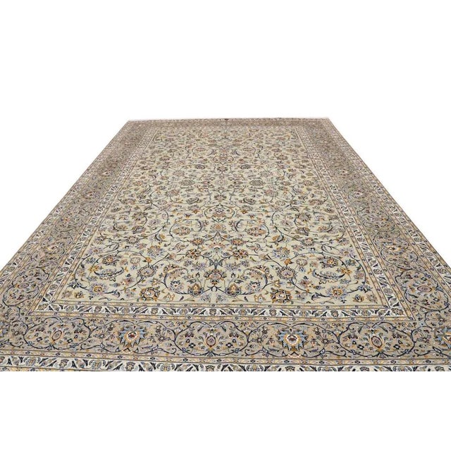 Kashan Rug in Hand-Knotted Wool For Sale - Image 4 of 11