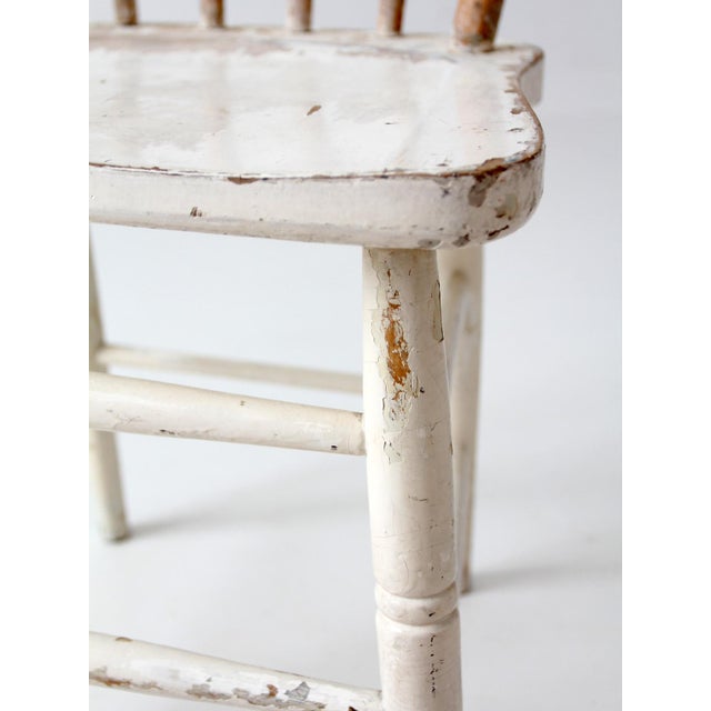 White Vintage Painted Windsor Bow Back Chair For Sale - Image 8 of 17