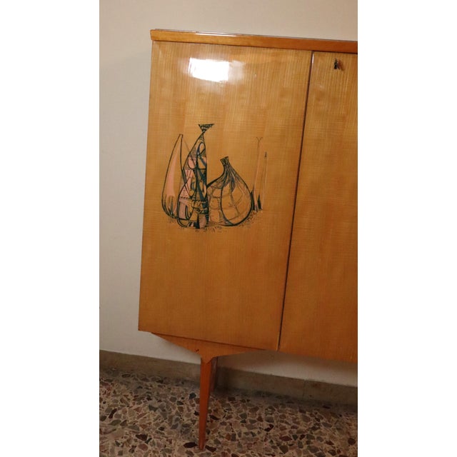 1960s Mid-Century Maple and Sycamore Sideboard in the style of Vittori Dassi, 1950s For Sale - Image 5 of 18