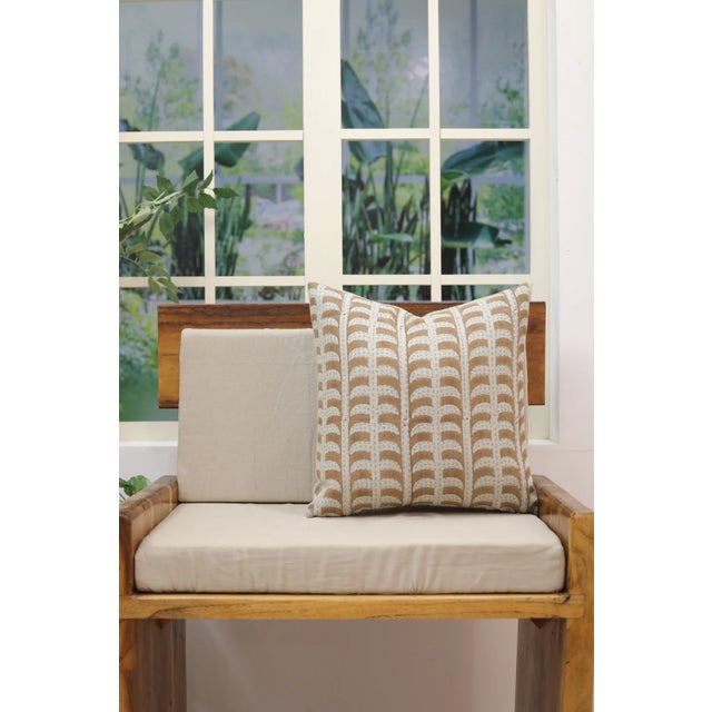 Elevate your space with the timeless charm of Fabdivine’s Garud block print cushion cover. Crafted from thick linen, this...