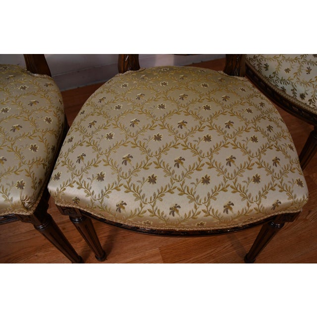 1930s French Louis XV Carved Walnut Set of 6 Dining Room Chairs / 2 Arm & 4 Side For Sale - Image 14 of 18