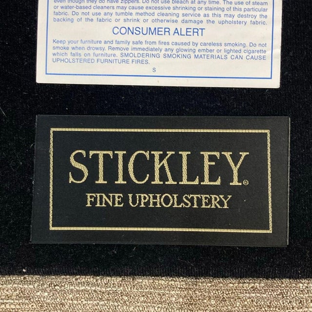 Stickley Stickley 3-Seat Sofa in Light Beige Fabric With Cushions For Sale - Image 4 of 4