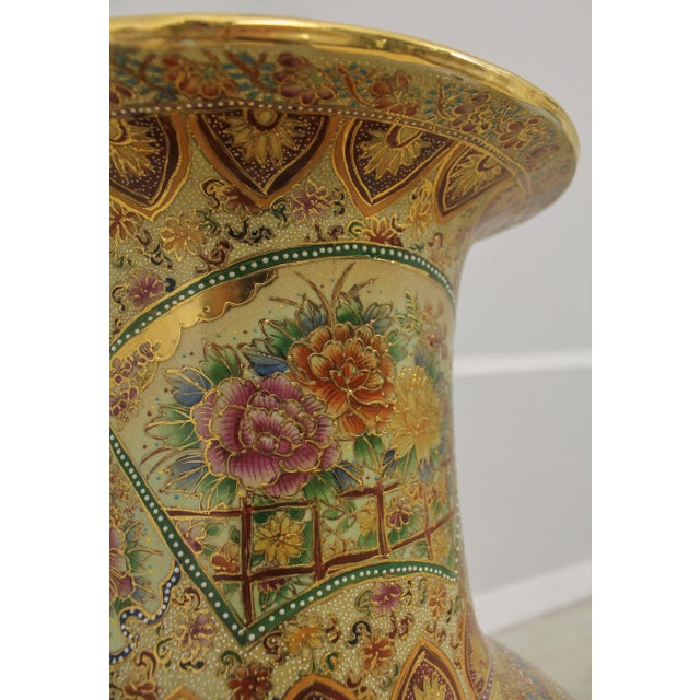 Ceramic Large Chinese Decorated Vase on Stand For Sale - Image 7 of 12