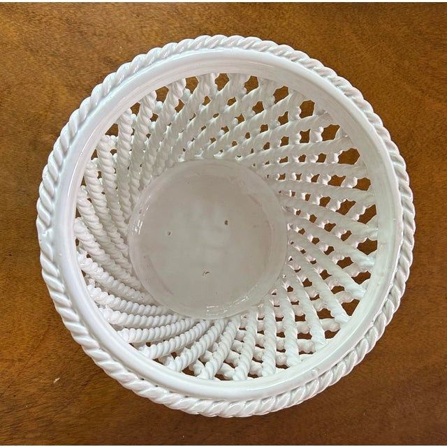 Italian Vintage Italian Handmade Small Rope Twist Basketweave Ceramic Cachepot/Planter, Blanc De Chine. For Sale - Image 3 of 5