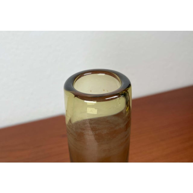 Holmegaard Mid-Century Modern Danish Labrador Series Vase in Yellow Green Glass by Per Lütken for Holmegaard, 1950s For Sale - Image 4 of 16