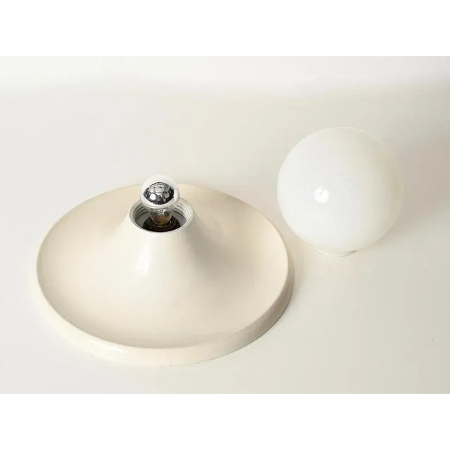 Large Ivory Light Ball Wall Lamp by Castiglioni for Flos, 1965 For Sale - Image 11 of 12