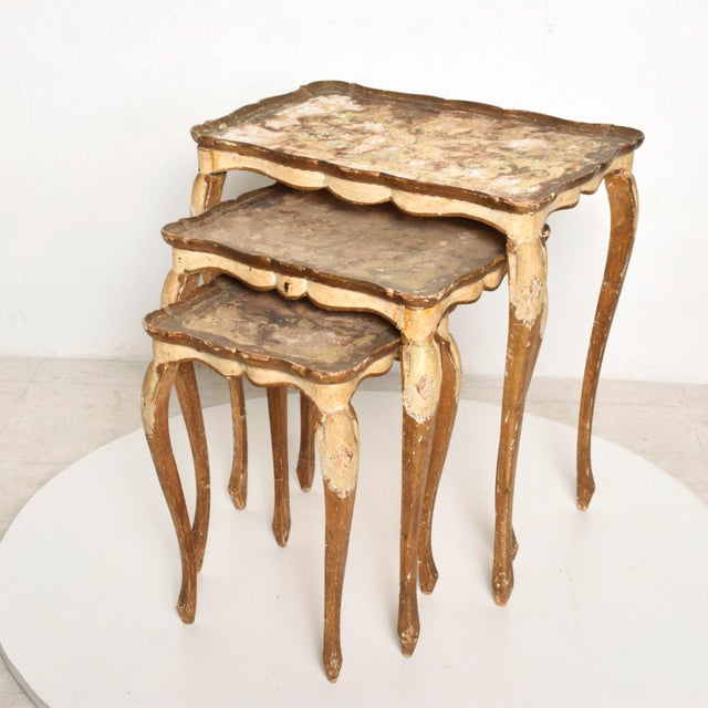 1960s Neoclassical Florentine Nesting Tables Gold Gilt Set of Three
