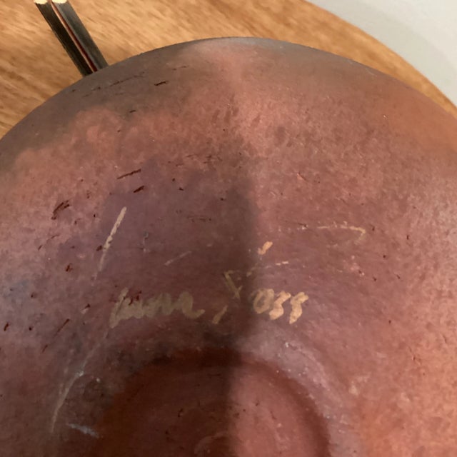 Contemporary Laura Ross Art Ceramic Handmade Clay Pottery Pot With Lid Wicker Handle Circa 1980s For Sale - Image 10 of 12