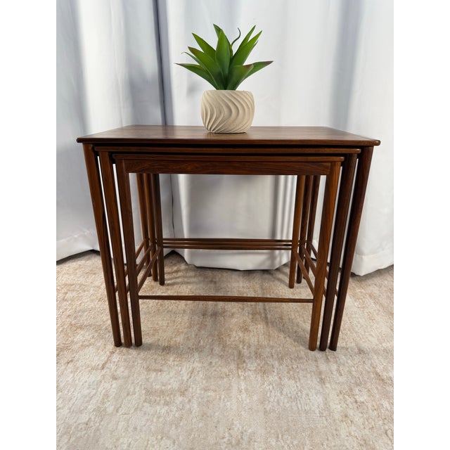Mid-Century Modern 1960s Danish Modern Rosewood Nesting Tables by Poul Jeppesen – Set of 3 For Sale - Image 3 of 12