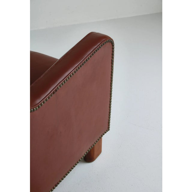 Danish Modern Easy Chair in Leather and Beech by Mogens Lassen for Fritz Hansen, 1940s For Sale - Image 6 of 18