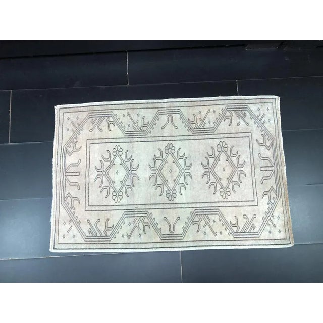Small Vintage Turkish Neutral Area Rug For Sale - Image 5 of 11