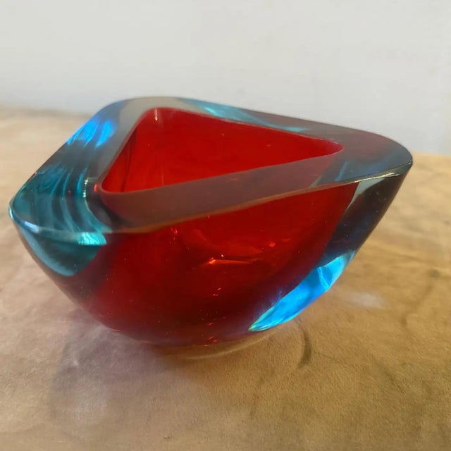 1970s Seguso Space Age Sommerso Red and Blue Murano Glass Bowl For Sale - Image 9 of 12