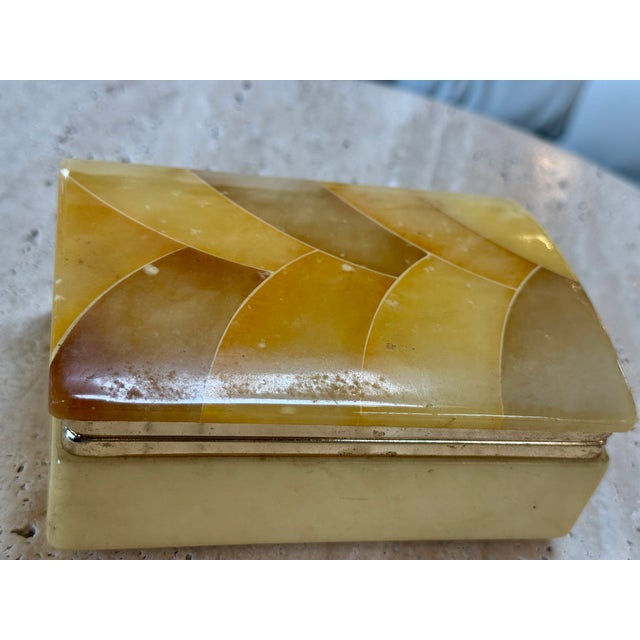 Vintage Italian Honey Marble and Brass Decorative Box For Sale In Los Angeles - Image 6 of 10