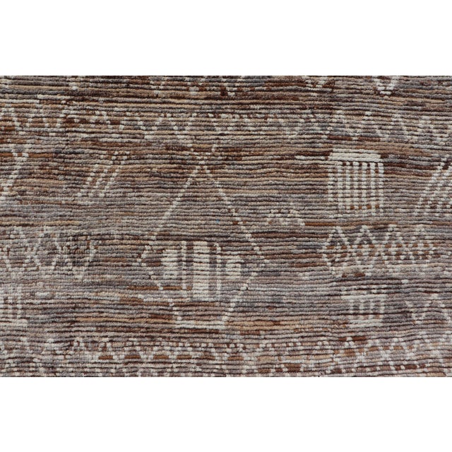 Textile Moroccan Style Distressed Modern Rug in Diamond Design in Earthy Tones 6'5 X 9'4 For Sale - Image 7 of 11