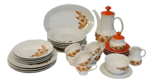 Mitterteich Porcelain Table and Tea Service, Germany, 1970s, Set of 28