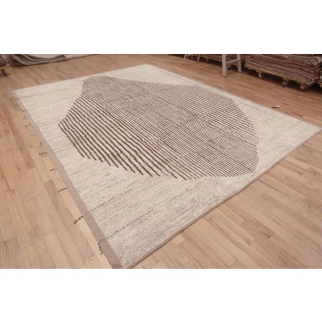 Contemporary Nazmiyal Collection Modern Wool Pile Contemporary Area Rug For Sale - Image 3 of 7