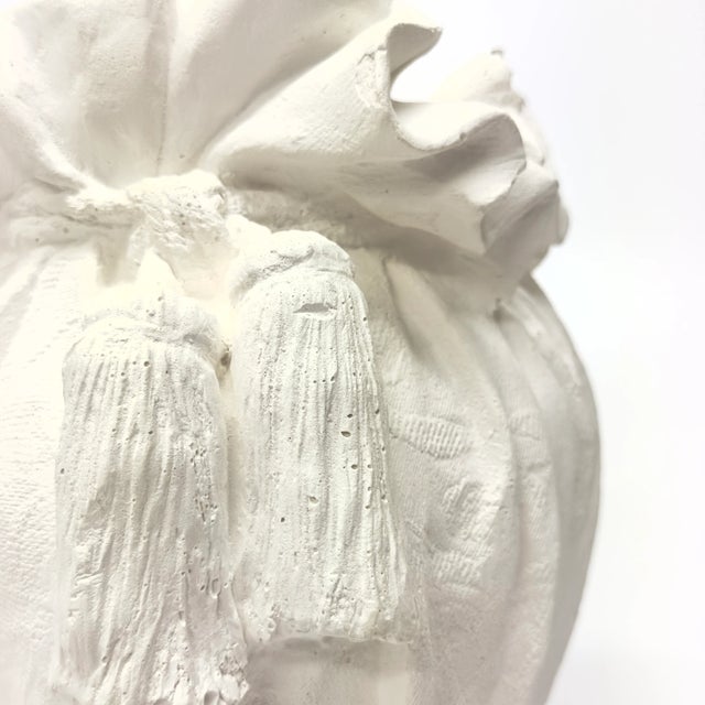 1980's Plaster White Tassel Floor Vase For Sale In Miami - Image 6 of 7