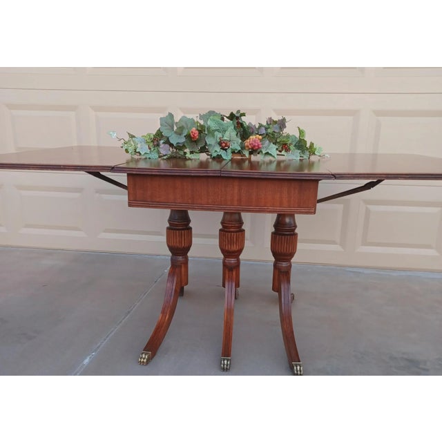 Vintage Duncan Phyfe Style Drop Leaf Table For Sale In Phoenix - Image 6 of 10