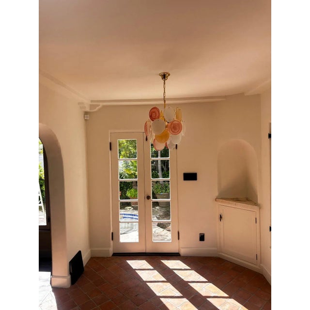 Metal Italian Murano Chandelier – 24 Disks in Rose, Yellow and White For Sale - Image 7 of 7