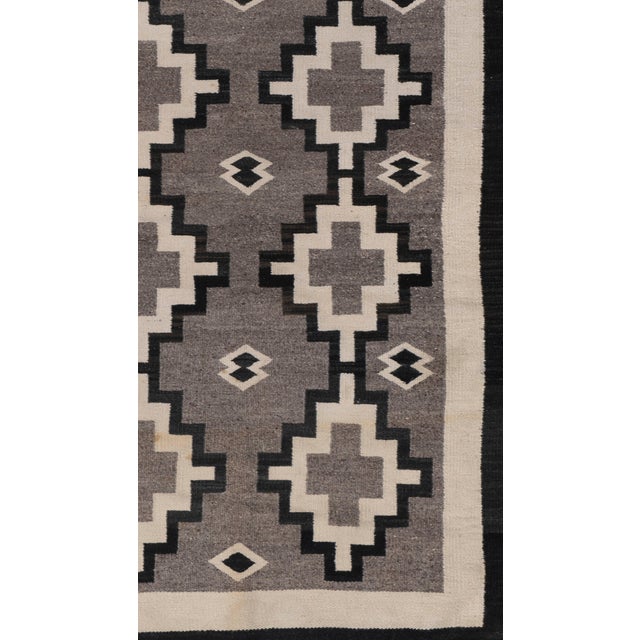 Vintage Circa 1950 in the Navajo Style 3ft 4in X 5ft 4in For Sale In New York - Image 6 of 8